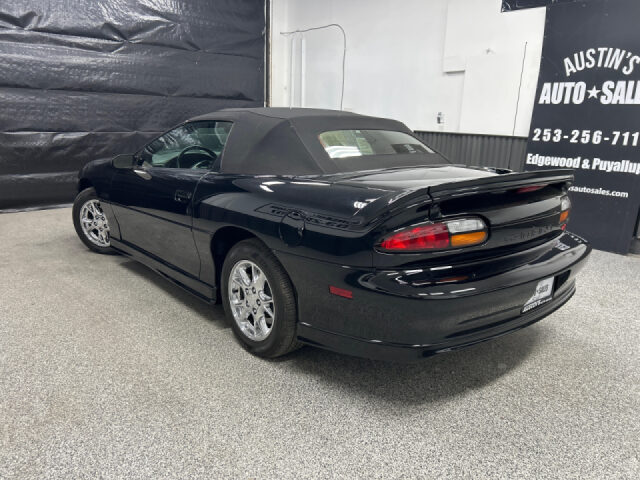 2002 Chevrolet Camaro Z28 Image 4
