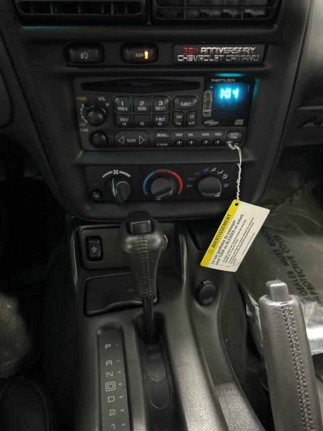 2002 Chevrolet Camaro Z28 Image 12