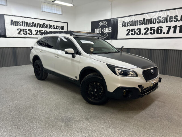 2017 Subaru Outback 3.6R Limited Crossover Image 1