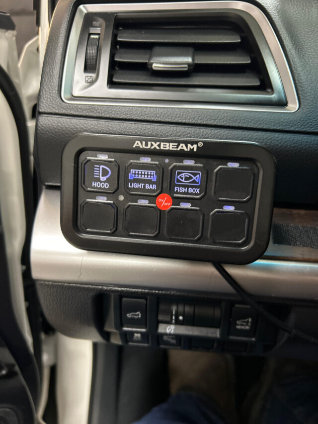 2017 Subaru Outback 3.6R Limited Crossover Image 18