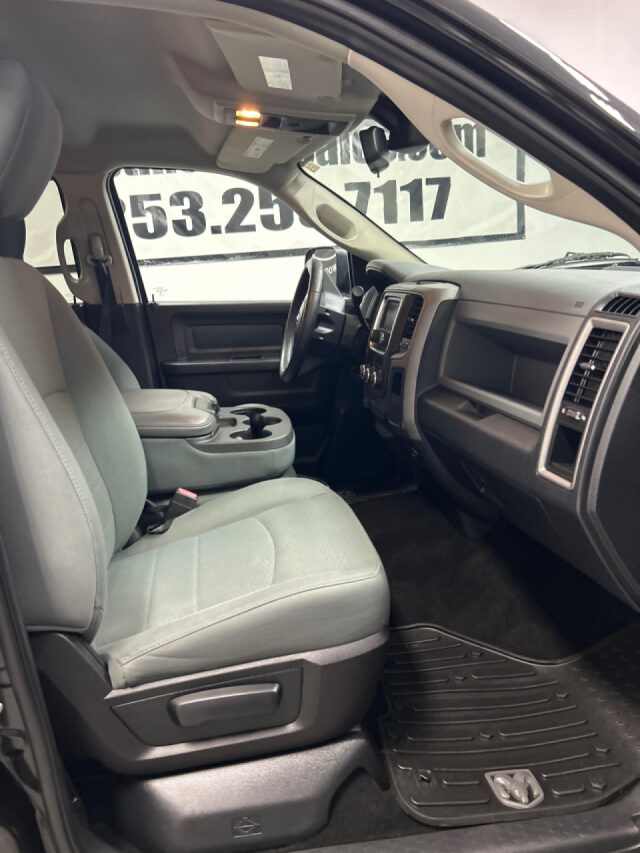 2015 Ram 1500 Tradesman Crew Cab Image 13