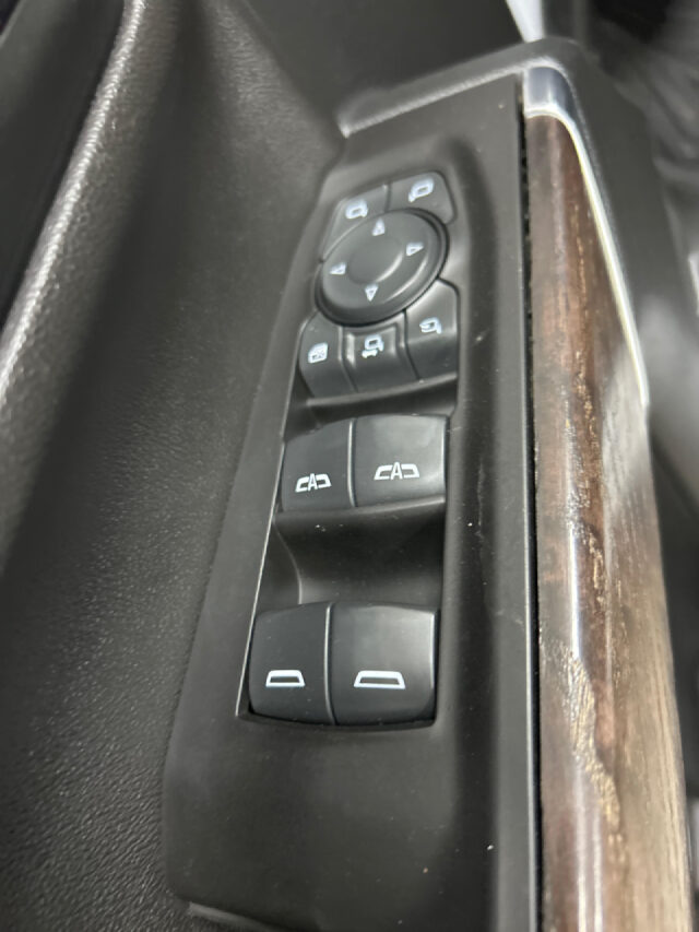 2020 GMC Sierra 2500HD Denali Crew Cab Image 10