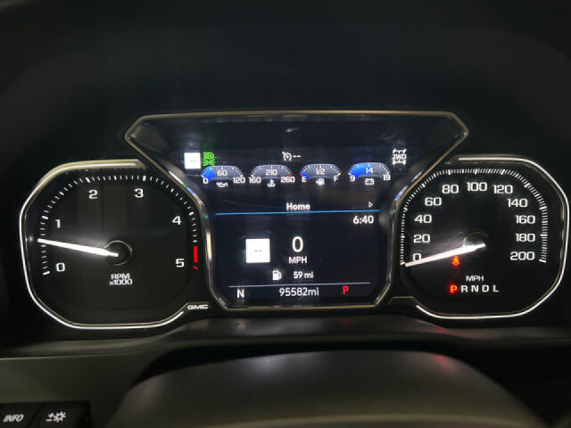 2020 GMC Sierra 2500HD Denali Crew Cab Image 18