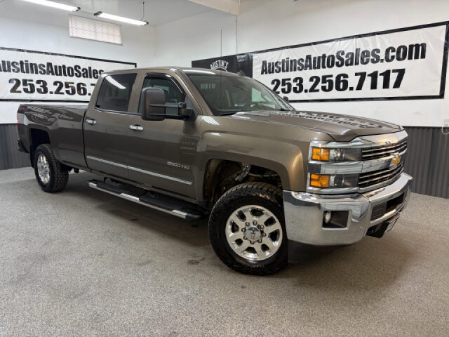 2015 Chevrolet Silverado 3500HD LTZ Crew Cab Image 1