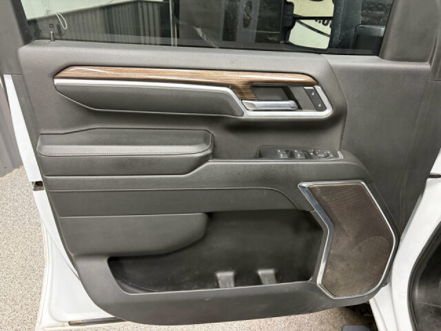 2024 Chevrolet Silverado 2500HD LT Crew Cab Image 17