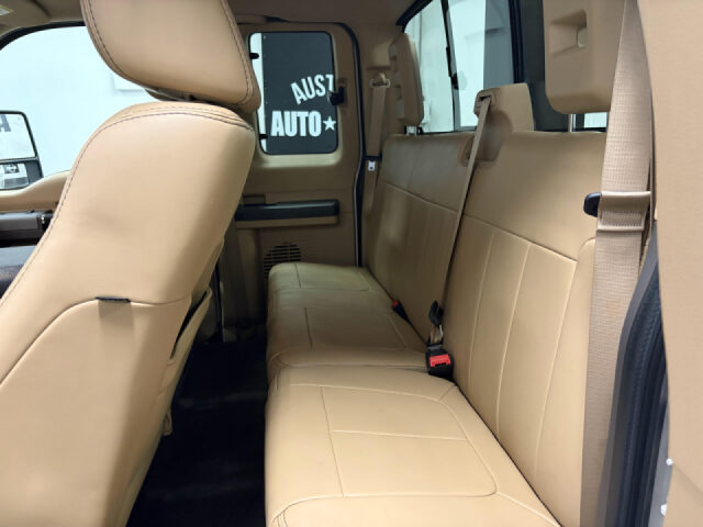 2011 Ford F-350 Super Duty Lariat SuperCab Image 18