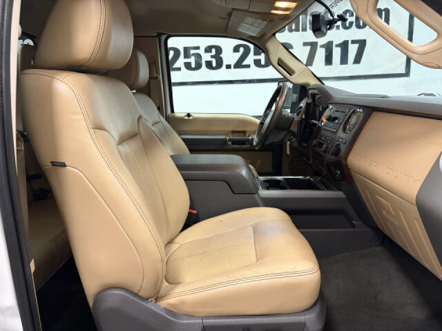 2011 Ford F-350 Super Duty Lariat SuperCab Image 21