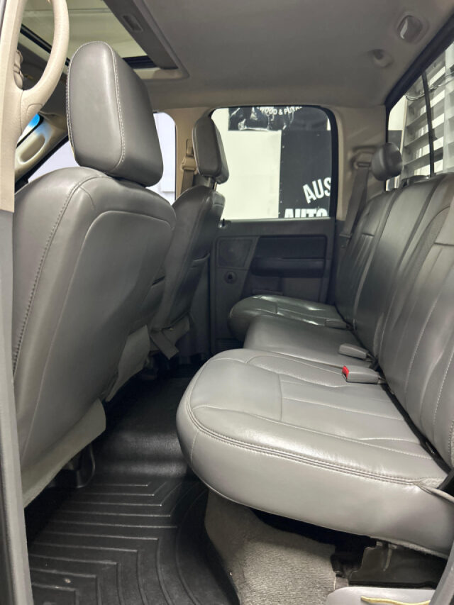 2006 Dodge Ram 2500 Laramie Quad Cab Image 10