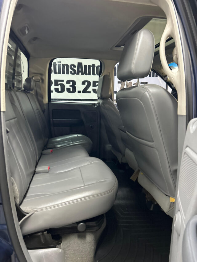 2006 Dodge Ram 2500 Laramie Quad Cab Image 12