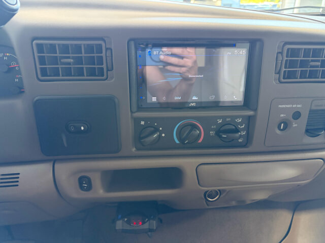 2004 Ford F-250 Super Duty Lariat SuperCab Image 13
