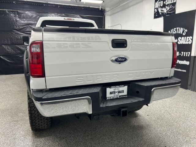 2016 Ford F-250 Super Duty XLT Crew Cab Image 5