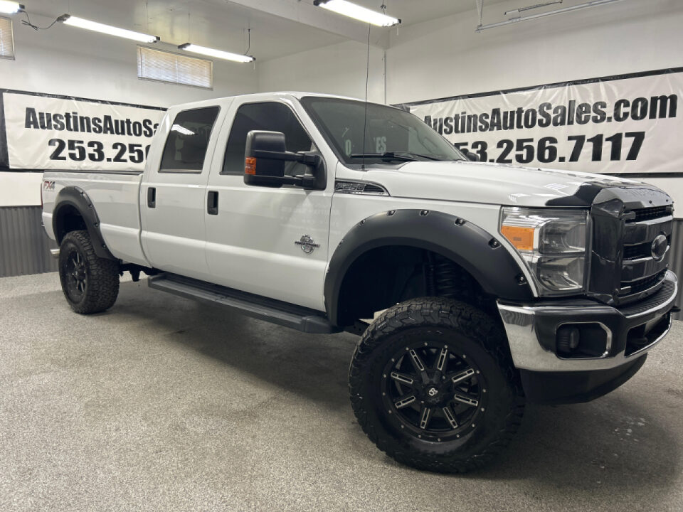 2016 Ford F-250 Super Duty XLT Crew Cab Upper Image 1
