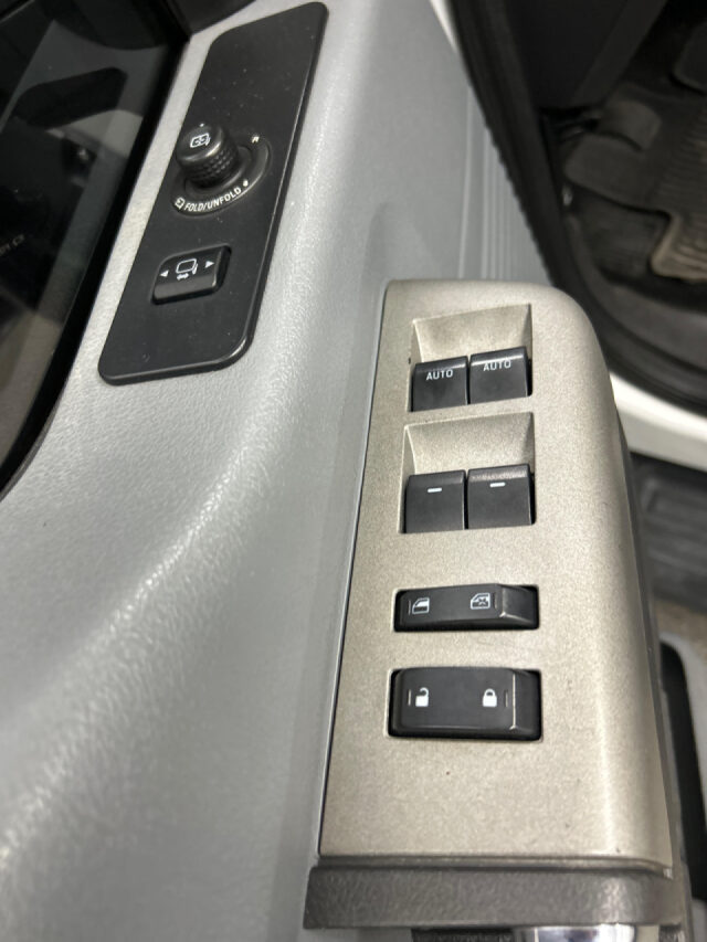 2016 Ford F-250 Super Duty XLT Crew Cab Image 9