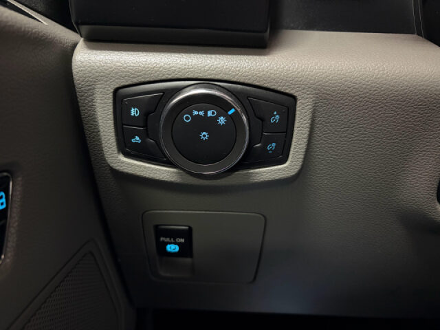 2016 Ford F-150 XL SuperCab Image 15
